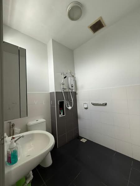 Rumah Teres 2 Tingkat untuk Dijual di Setia Tropika (Johor Bahru) - Vlien Lua - PropertyGuru.com.my