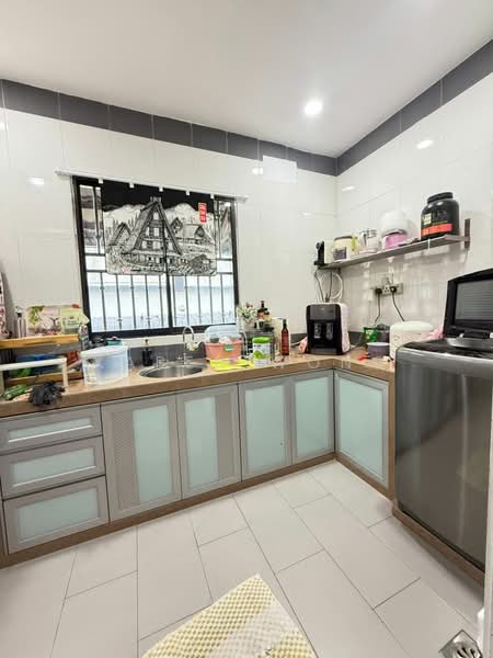 Rumah Teres 1 Tingkat untuk Dijual di Taman Rinting (Masai) - Karen Wong - Kitchen - PropertyGuru.com.my