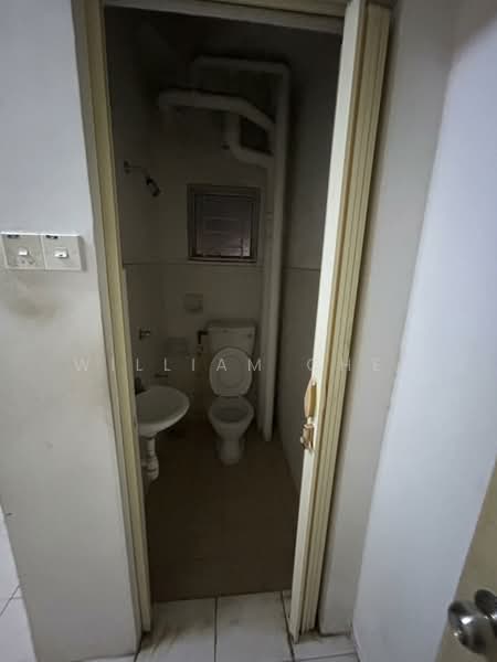 Condominium for Rent at Casa Riana - William Chee - Master Bathroom - PropertyGuru.com.my