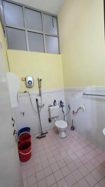 Rumah Teres 2 Tingkat untuk Dijual di Teluk Pulai (Klang) - Surendran Karapiah - Bathroom - PropertyGuru.com.my