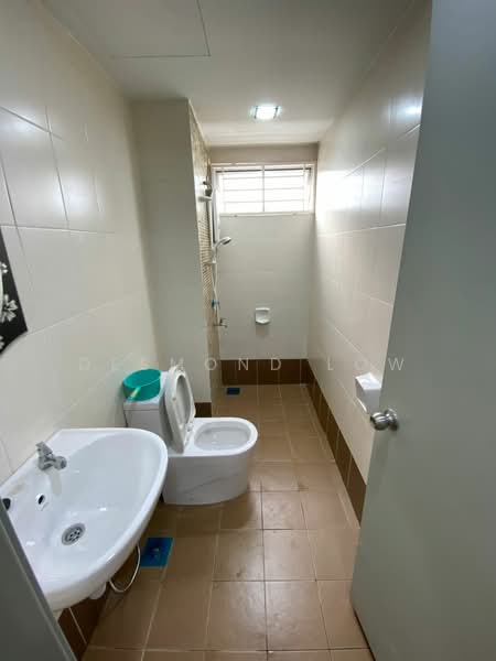 Condominium for Rent at Suasana Lumayan - Desmond Low - Bathroom - PropertyGuru.com.my