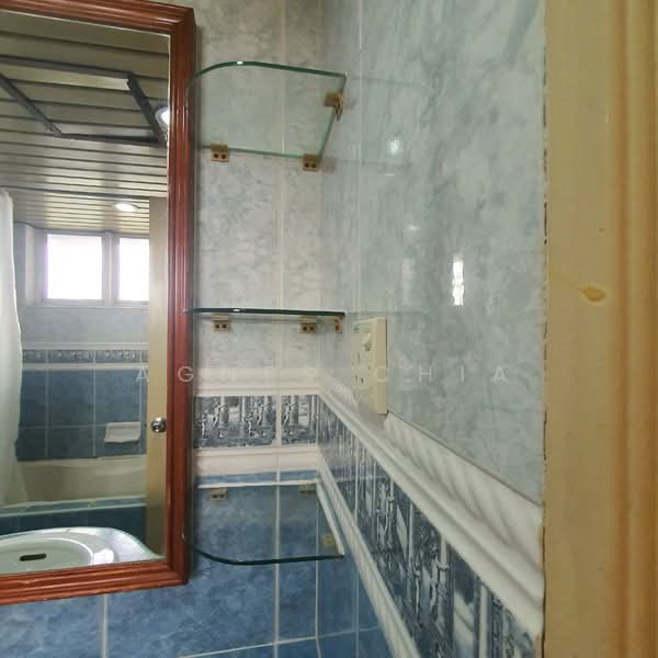 Kondominium untuk Disewa di Vista Damai - Agnes Chia - Bathroom - PropertyGuru.com.my