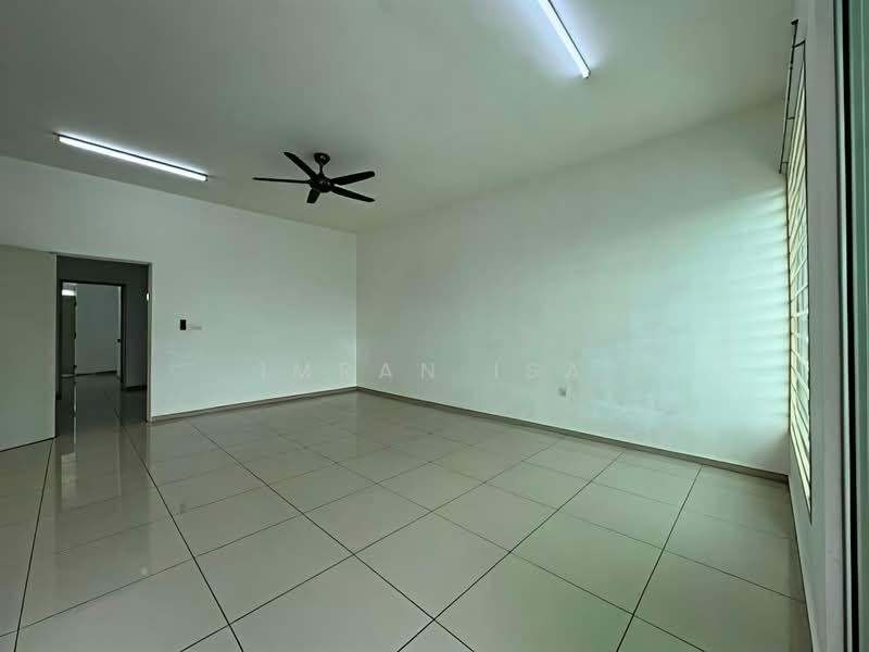 Terraced House for Sale in Bandar Sri Sendayan (Negeri Sembilan) - Imran Isa - Living Room - PropertyGuru.com.my