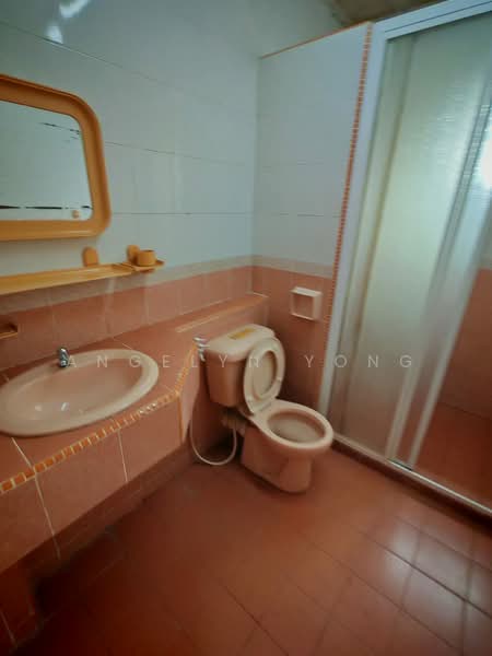 2-storey Terraced House for Rent in Bandar Sri Damansara (Selangor) - Angelyn Yong - Bathroom - PropertyGuru.com.my
