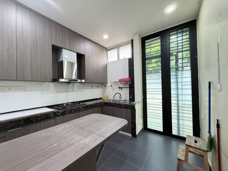 Rumah Teres 2-Tingkat untuk Dijual di Taman Eco Cascadia (Tebrau) - Zack Chow - Kitchen - PropertyGuru.com.my