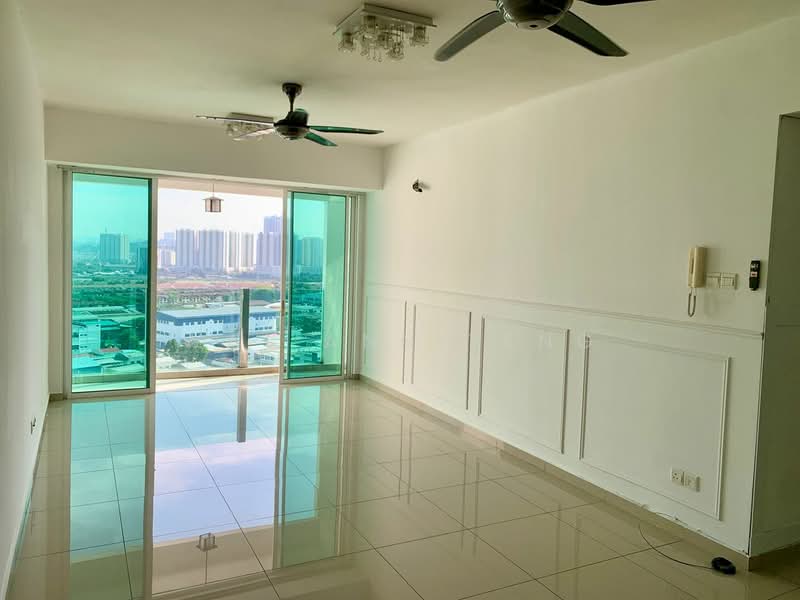 Kondominium untuk Dijual di The Zest @ Kinrara 9 - Wai Ann Teng - Living Room - PropertyGuru.com.my