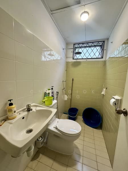 Semi-Detached House for Rent in Kota Kinabalu (Sabah) - Chin Giok Ching - Bathroom - PropertyGuru.com.my