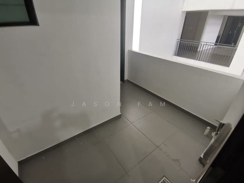 Apartment for Rent at Ponderosa Lakeside Apartment - Jason Fam - Balcony - PropertyGuru.com.my