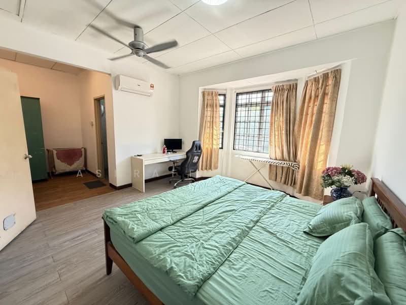 2-storey Terraced House for Sale in Seksyen 8 (Kota Damansara) - Ashraff Daniel - Bedroom - PropertyGuru.com.my