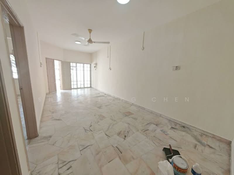 1-storey Terraced House for Sale in Taman Skudai Baru (Skudai) - Shieh Long Chen - Living Room - PropertyGuru.com.my