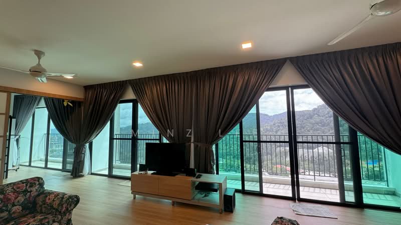 2nd floor Living Room