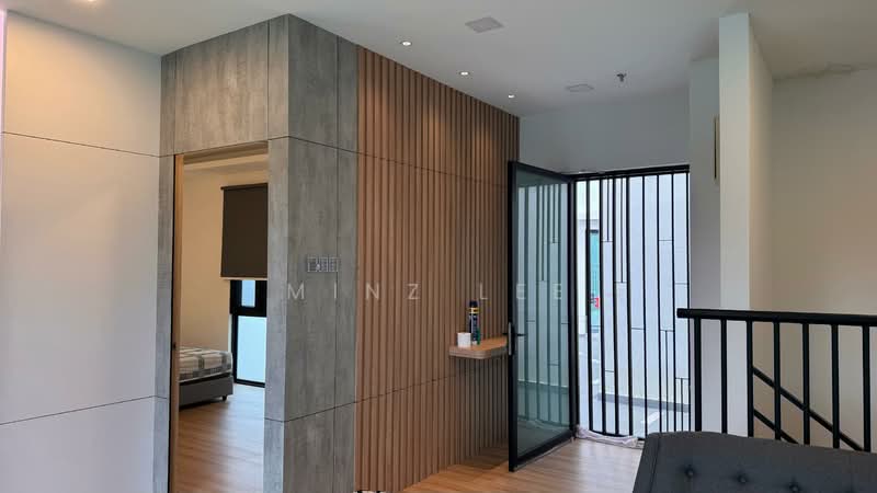 2nd floor Living Room