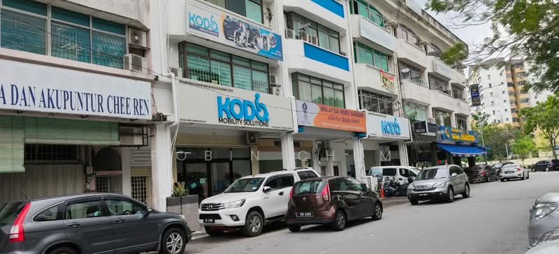 Shop for Rent in Taman Petaling Utama (Petaling Jaya) - Robin Chum - Exterior - PropertyGuru.com.my
