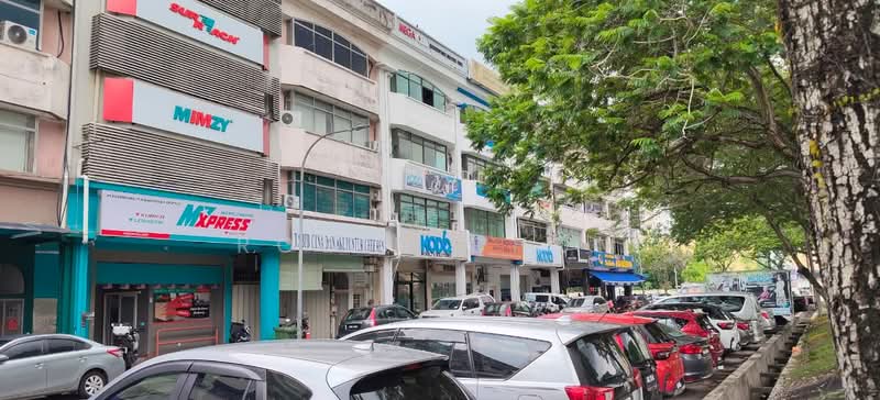 Shop for Rent in Taman Petaling Utama (Petaling Jaya) - Robin Chum - Exterior - PropertyGuru.com.my