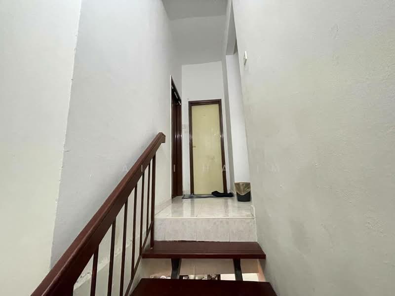 2-storey Terraced House for Sale in Bandar Puncak Alam (Puncak Alam) - Hairi Halim - PropertyGuru.com.my