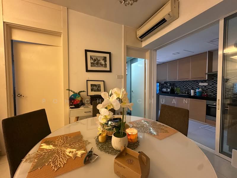 Kondominium untuk Dijual di Desa Damansara - Poh Chin Chuan - Dining Room - PropertyGuru.com.my