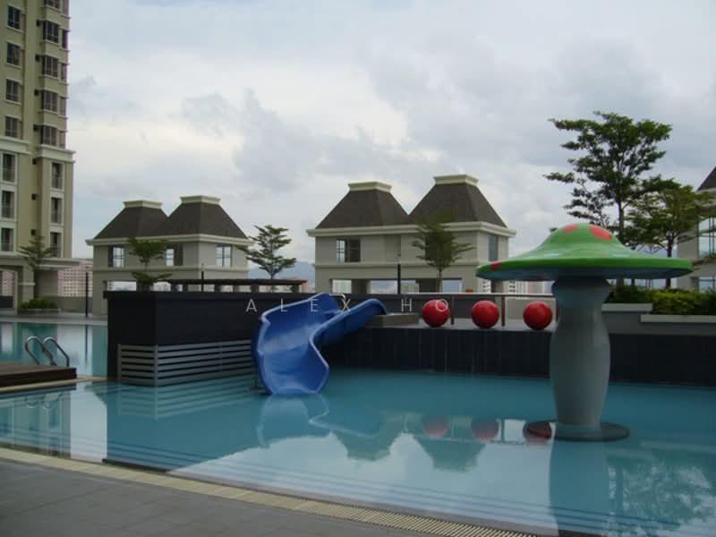 Servis Apartment untuk Dijual di Birch Plaza - Alex Ho - Pool - PropertyGuru.com.my