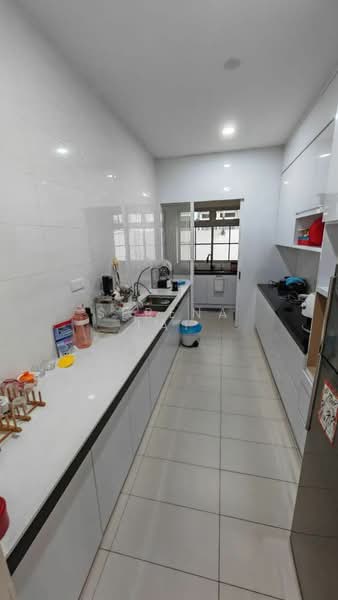 Semi-Detached House for Rent in Taman Ekoflora (Johor Bahru) - Serena Lai - Kitchen - PropertyGuru.com.my