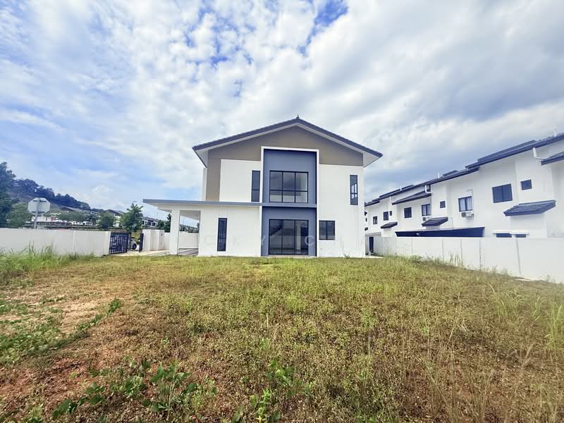 2-storey Terraced House for Sale in Rawang (Selangor) - Rocky Chan - Exterior - PropertyGuru.com.my