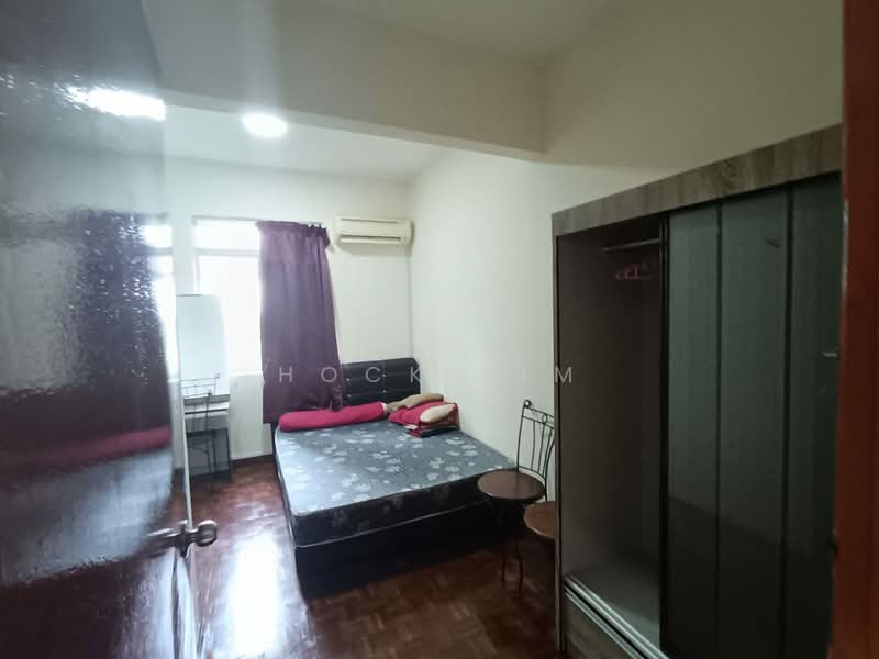 Pangsapuri untuk Dijual di Mon Bisca - Hock Kim - Bedroom - PropertyGuru.com.my