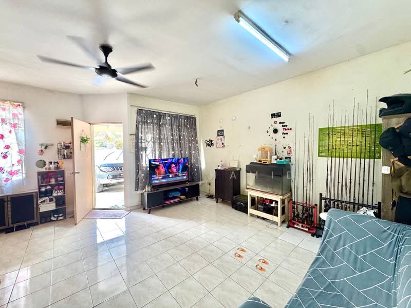 2-storey Terraced House for Sale in Jenjarom (Selangor) - Firdaus Hamidun - PropertyGuru.com.my