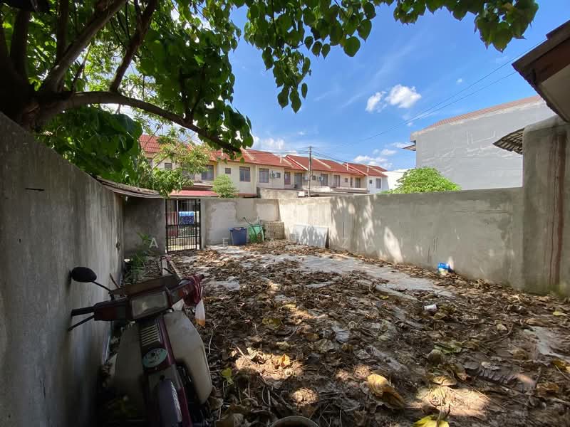 Rumah Teres 2 Tingkat untuk Dijual di Bandar Tasik Kesuma (Beranang) - Afif Azizan - PropertyGuru.com.my