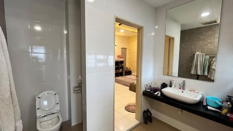 Rumah Teres 2 Tingkat untuk Dijual di Taman Puchong Prima (Puchong) - Travis Wong - Bathroom - PropertyGuru.com.my