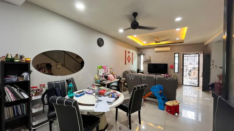 Rumah Teres 2 Tingkat untuk Dijual di Taman Puchong Prima (Puchong) - Travis Wong - Living Room - PropertyGuru.com.my