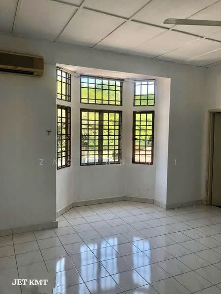 2-storey Terraced House for Rent in Bandar Bukit Tinggi (Klang) - Zackinn Hoi - PropertyGuru.com.my