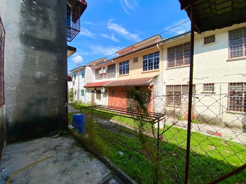 Rumah Teres 2 Tingkat untuk Dijual di Bandar Rinching (Semenyih) - Afif Azizan - PropertyGuru.com.my