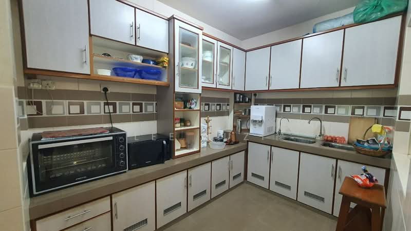 Cluster House for Sale in Taman Pengkalan Tiara (Ipoh) - Lee Muzi - Kitchen - PropertyGuru.com.my