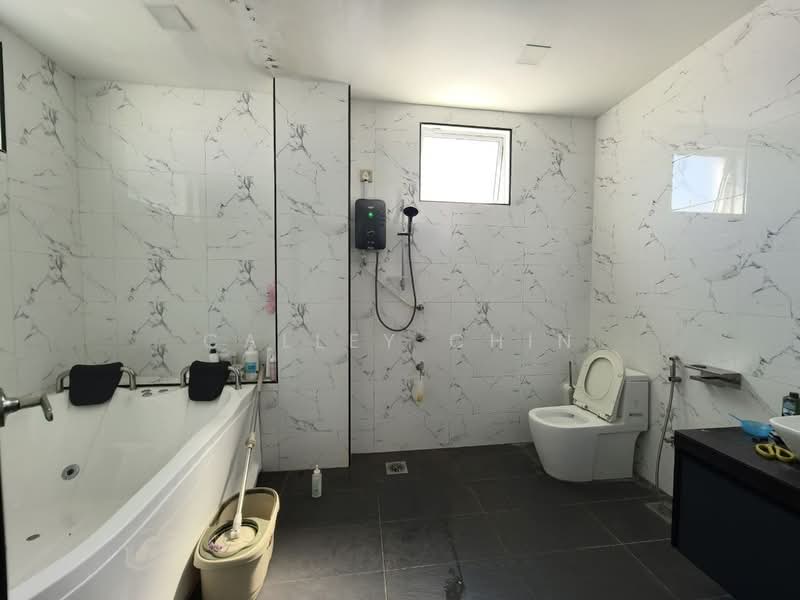 Rumah Banglo untuk Dijual di Pontian (Johor) - Calley Chin - Bathroom - PropertyGuru.com.my