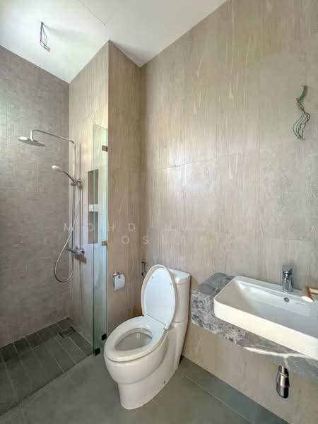 3-storey Terraced House for Sale in Mont Kiara (Kuala Lumpur) - Mohd Nazri Roslan - Bathroom - PropertyGuru.com.my
