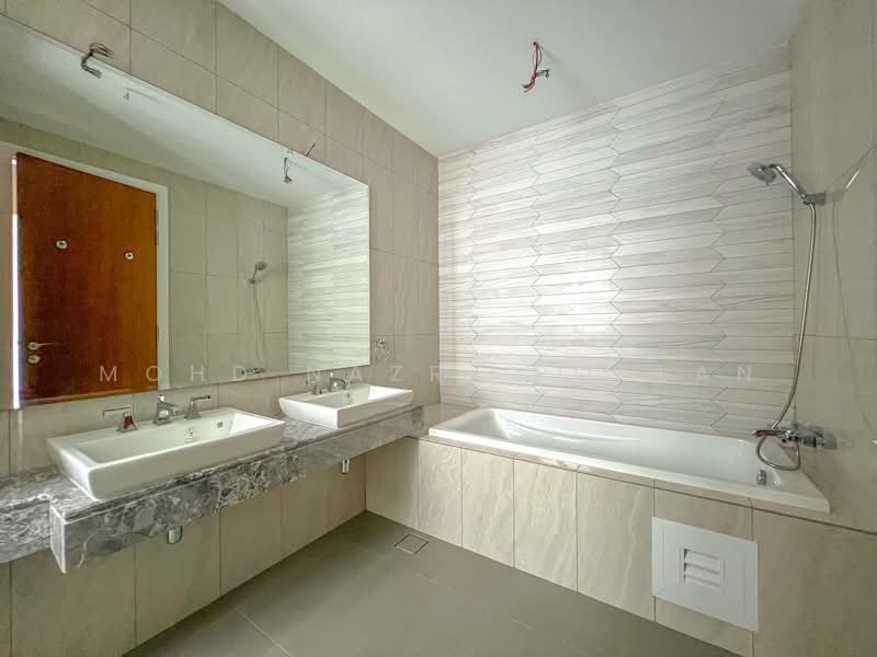 3-storey Terraced House for Sale in Mont Kiara (Kuala Lumpur) - Mohd Nazri Roslan - Bathroom - PropertyGuru.com.my