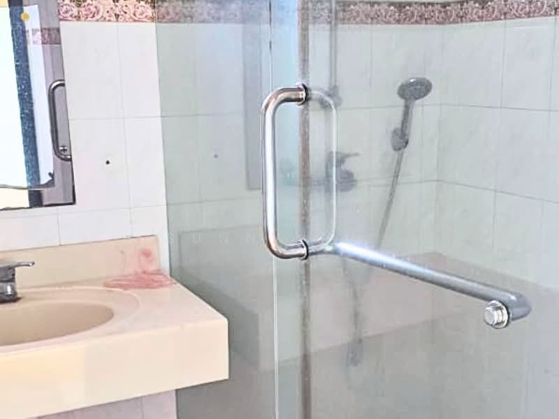 Pangsapuri untuk Dijual di Parkview Towers - Sunny Tse - Bathroom - PropertyGuru.com.my