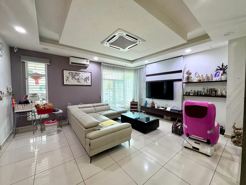 Rumah Teres 2 Tingkat untuk Dijual di Kampung Perlis (Bayan Lepas) - Ronald Kee - Living Room - PropertyGuru.com.my