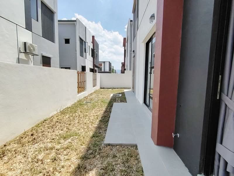 Semi-Detached House for Rent in Hulu Langat (Selangor) - Conan Yii - Exterior - PropertyGuru.com.my