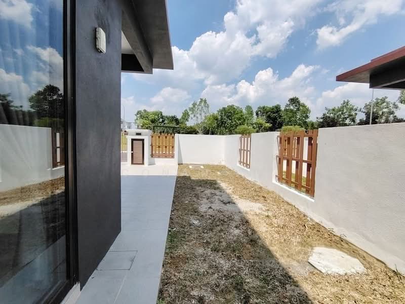 Semi-Detached House for Rent in Hulu Langat (Selangor) - Conan Yii - Exterior - PropertyGuru.com.my