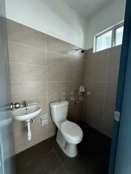2-storey Terraced House for Sale in Taman Dato Onn (Johor Bahru) - Johnson Chong - Bathroom - PropertyGuru.com.my