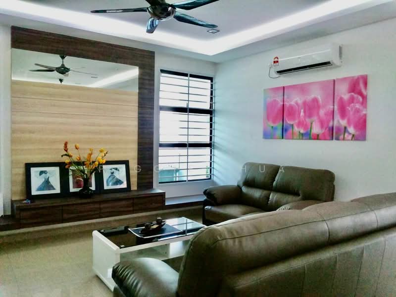 Cluster House for Sale in Johor Bahru (Johor) - Peggie Chua - Living Room - PropertyGuru.com.my
