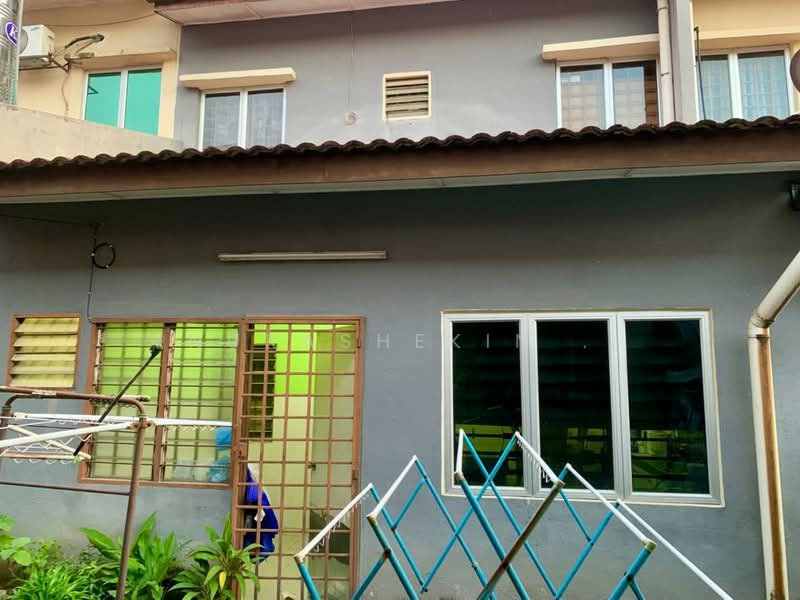 Rumah Teres 2 Tingkat untuk Dijual di Taman Sinaran (Balakong) - Nurashekin . - Exterior - PropertyGuru.com.my