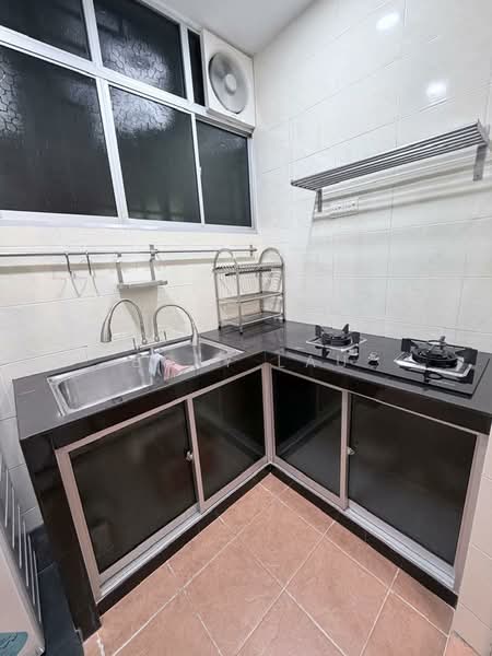 Service Residence for Sale at OUG Parklane - Boey Lau - Kitchen - PropertyGuru.com.my