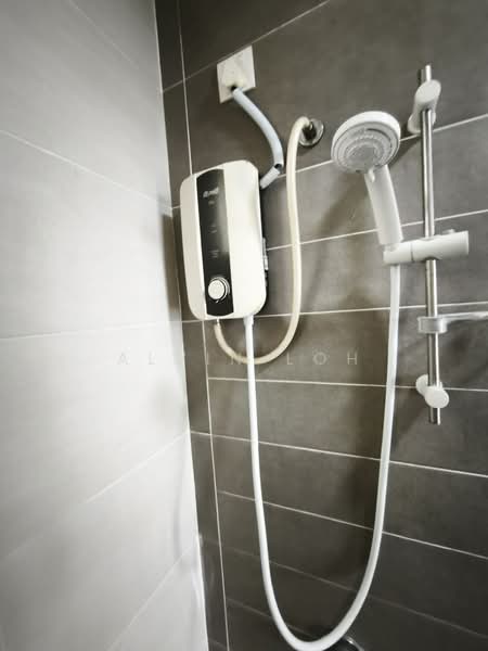 Condominium for Rent at Green Park Residence - Alvin Loh - Bathroom - PropertyGuru.com.my