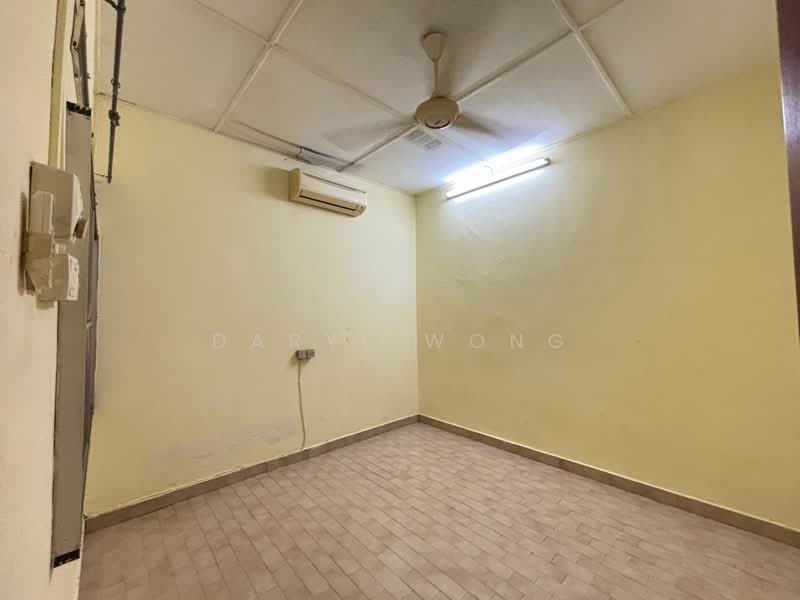 For Rent - Seksyen 19