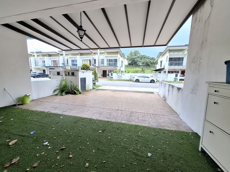 Rumah Teres 3 Tingkat untuk Dijual di Taman Anggun 3 (Rawang) - Rohani Daud - Exterior - PropertyGuru.com.my