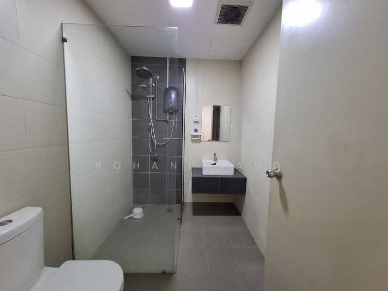 Rumah Teres 3 Tingkat untuk Dijual di Taman Anggun 3 (Rawang) - Rohani Daud - Bathroom - PropertyGuru.com.my