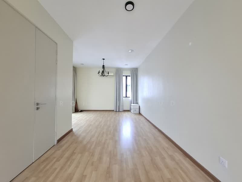 Rumah Teres 3 Tingkat untuk Dijual di Taman Anggun 3 (Rawang) - Rohani Daud - Living Room - PropertyGuru.com.my