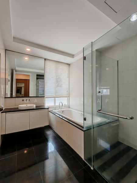 Condominium for Sale at Kiaraville - Gabriel Yap - Bathroom - PropertyGuru.com.my