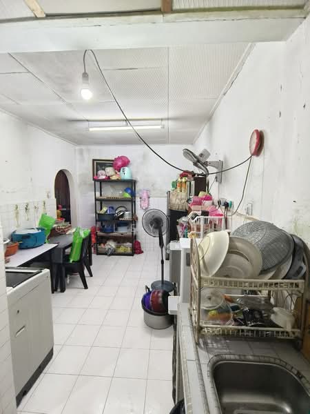 Rumah Teres 1 Tingkat untuk Dijual di Taman Dahlia (Tampoi) - Calley Chin - PropertyGuru.com.my