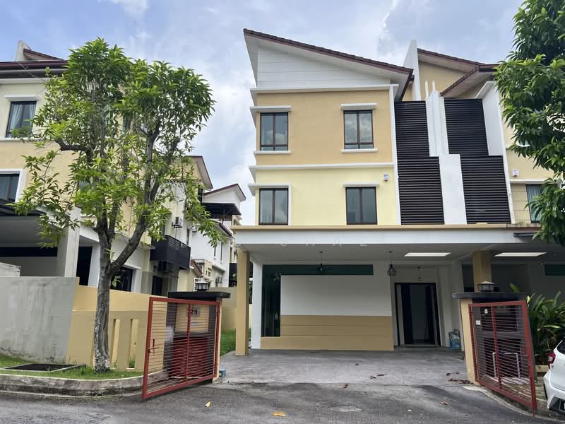 Rumah Berkembar untuk Dijual di Taman Tropika 2 (Kajang) - Ras Shaz - Exterior - PropertyGuru.com.my